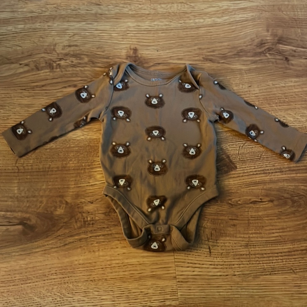 10/$10 Old Navy Brown Long Sleeve Bodysuit Teddy Bear 3-6m